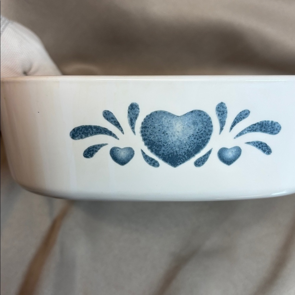 Corning Ware Blue Hearts 2qt Casserole Dish circa 1998 - Picture 6 of 14